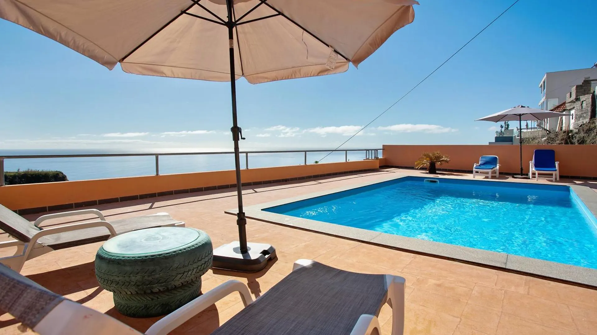 Morning Glory Penthouse Apartment Estreito Da Calheta